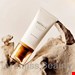  ضد آفتاب سنتلا ماداگاسکار ایر فیت لایت SKIN1004 با SPF 30 و PA++++، بافت سبُک، عصاره سنتلا و نیاسینامید، محافظت ملایم در برابر آفتاب و آرامش پوست حساس را فراهم می‌کند.