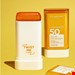  ضد آفتاب استیکی کلارنس (Clarins Invisible Sun Care Stick SPF 50) یک محافظت پیشرفته در برابر اشعه‌های UVA، UVB و نور آبی است. این محصول با فرمولاسیون نامرئی و بافت خشک و مخملی، برای استفاده روزانه و حتی روی آرایش مناسب است. حجم ۱۷ گرم آن حمل و استفاده آسان را تضمین می‌کند