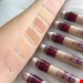  کانسیلر Maybelline Instant Age Rewind Eraser Multi-Use Concealer یک محصول چندکاره است که تا 12 ساعت پوشش مرطوب‌کننده ارائه می‌دهد. این کانسیلر با اسپنج نرم داخلی و فرمول غلیظ، به آسانی استفاده می‌شود و برای پنهان‌سازی، اصلاح رنگ، کانتور و هایلایت مناسب است. فاقد خطوط چین‌وچروک، بدون چربی، برپایه معدنی، وگان، بدون پارابن و تالک و حاوی Haloxyl (برای مبارزه با تیرگی دور چشم) و عصاره گوجی بری با خواص آنتی‌اکسیدانی است