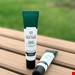  کرم مرطوب کننده تی تری بادی شاپ؛ آبرسان سبک و ۲۴ ساعته با کنترل چربی و خاصیت ضد جوش، مناسب پوست‌های چرب و حساس.
