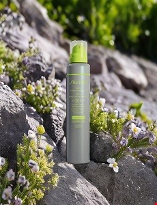 اسپری ضد آفتاب صورت و بدن شیسیدو با SPF50+